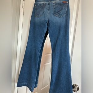 Women 7 For All Mankind size 28